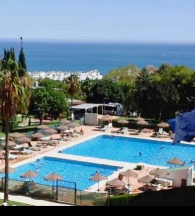 Апартаменты Iris Vistas Sea & Sun Бенальмадена Экстерьер фото